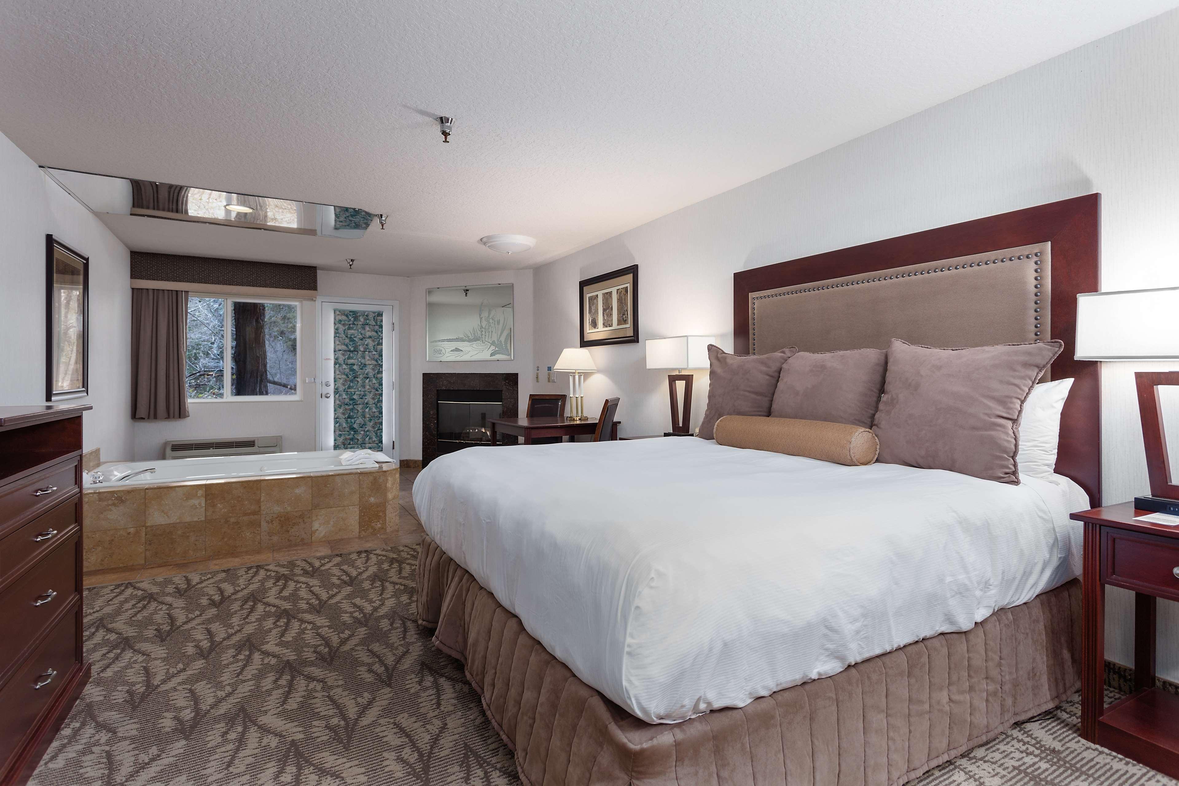 Shilo Inn Suites Hotel - Bend Buitenkant foto